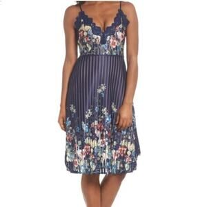 Foxiedox Floral Dress Blue S Knee Length A-line Sleeveless Straps Lace‎ Party